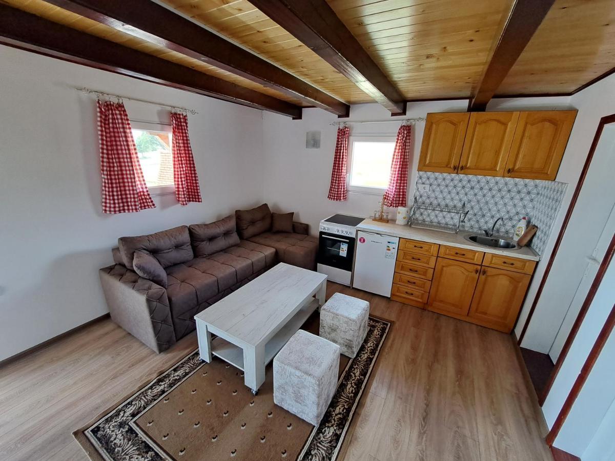 Semesterbostad Vikendica Velanac Zlatibor